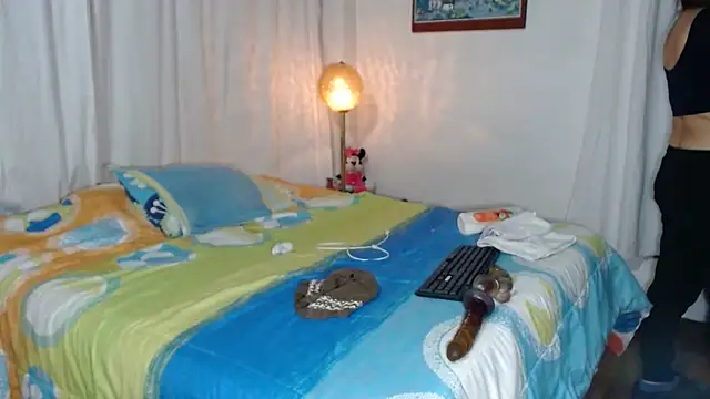 Chantal hott online show from November 2025 12:59:02 AM