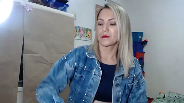 Chantal hott online show from January 2026 07:53:02 PM