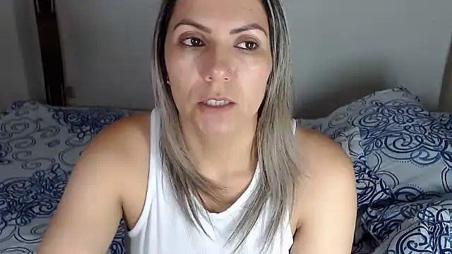 Snapshot of Chantal_hott chatting on April 2026 09:39:01 PM Chantal hott online show from April 2026 09:39:01 PM