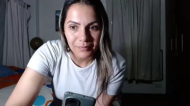 Chantal hott online show from October 2025 12:55:01 AM