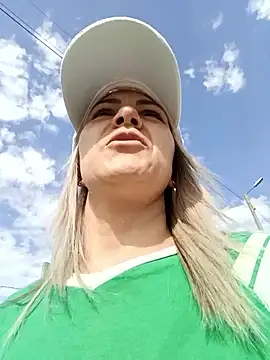 Chantal hott online show from December 2025 07:36:05 PM