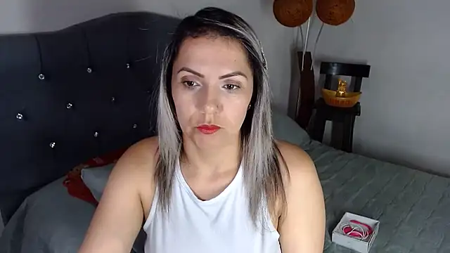 Snapshot of Chantal_hott chatting on May 2026 08:05:02 PM Chantal hott online show from May 2026 08:05:02 PM