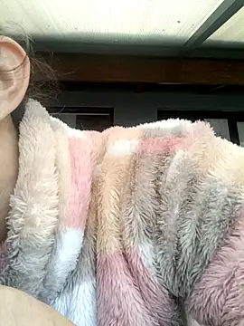 Chantal hott online show from October 2025 04:50:01 PM