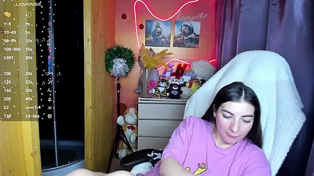 Fiery Brunette  online show from January 2026 03:30:01 PM