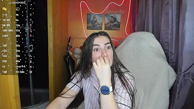 Fiery Brunette  online show from March 2025 03:02:02 PM