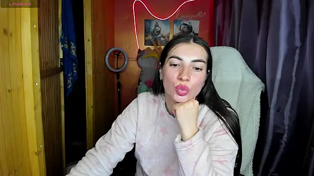 Fiery Brunette  online show from March 2026 02:56:02 AM