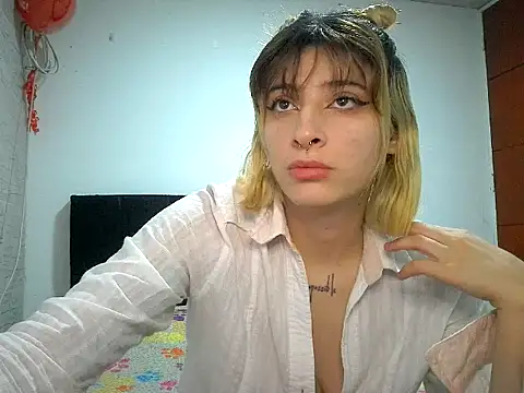 Mia foster1 online show from May 2026 11:03:01 PM