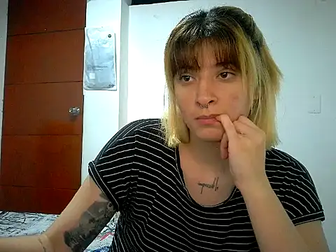 Mia foster1 online show from May 2026 02:08:01 AM