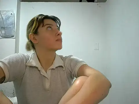 Mia foster1 online show from May 2026 02:09:02 AM