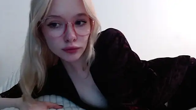 Snapshot of Sataobby chatting on March 2025 03:42:01 PM Sataobby online show from March 2025 03:42:01 PM
