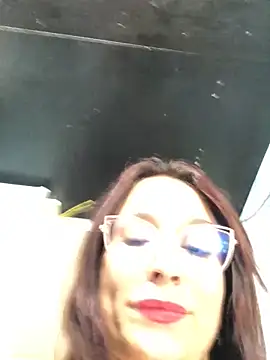 Snapshot of Paula382023 chatting on February 2025 09:21:02 PM Paula382023 online show from February 2025 09:21:02 PM