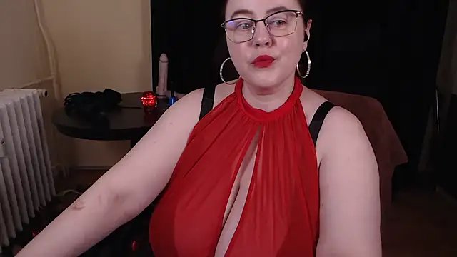 Snapshot of poshmistress chatting on March 2025 02:18:02 PM poshmistress online show from March 2025 02:18:02 PM