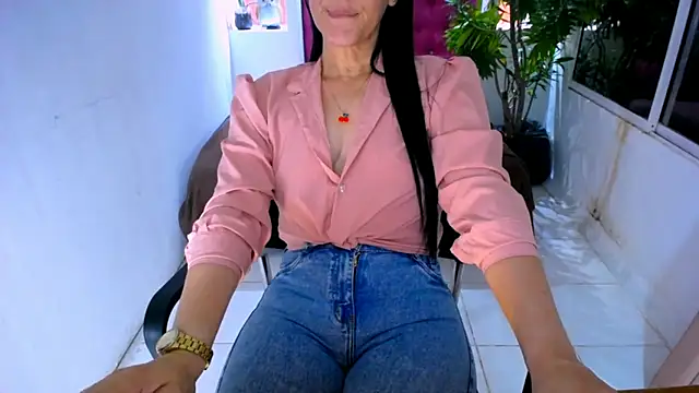 BitterMomXxx online show from September 2025 12:47:02 PM