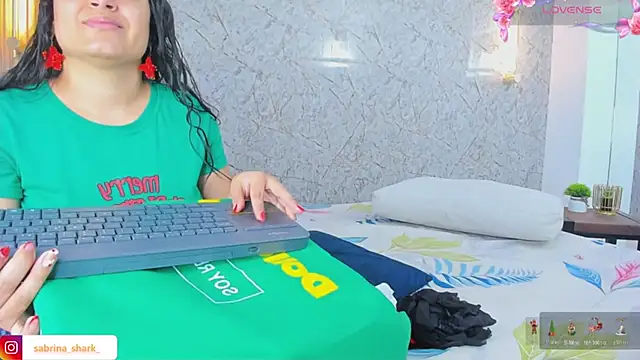 sabrina shark  online show from December 2025 02:43:01 AM