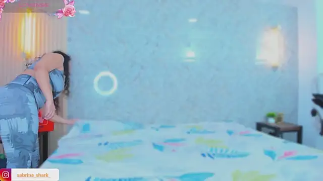 sabrina shark  online show from November 2025 03:07:01 AM