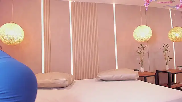 sabrina shark  online show from March 2026 02:15:02 AM