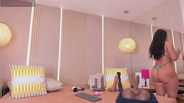 sabrina shark  online show from April 2026 12:01:02 AM