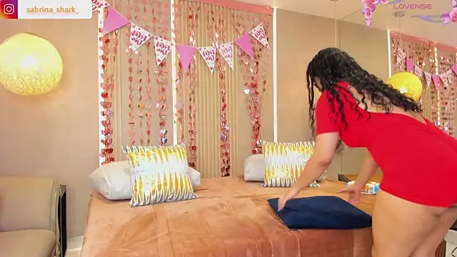 sabrina shark  online show from February 2026 02:22:01 AM