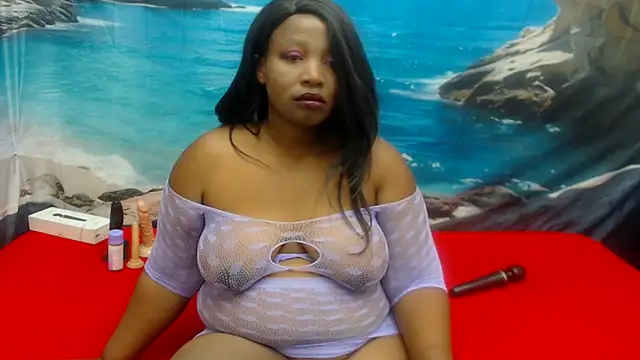 JUICYASSxxx online show from May 2026 04:46:02 PM