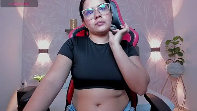 ayla13  online show from February 2026 07:03:01 PM