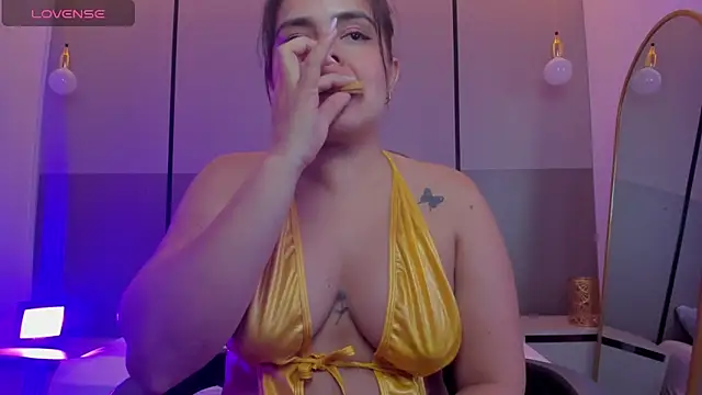 ayla13  online show from May 2026 07:42:02 PM