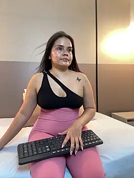 ayla13  online show from February 2026 07:13:01 PM