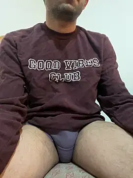 rhuh3991 online show from December 2024 05:22:02 PM