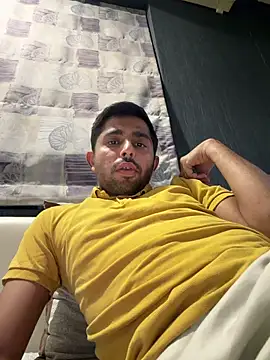 rhuh3991 online show from April 2026 01:35:01 PM