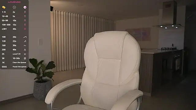 Daihanwatson  online show from September 2025 11:44:02 PM