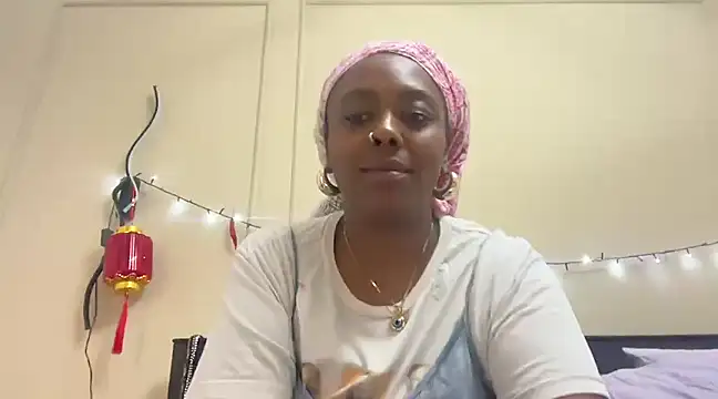 ChocolateCakeQueen online show from February 2025 12:43:01 AM