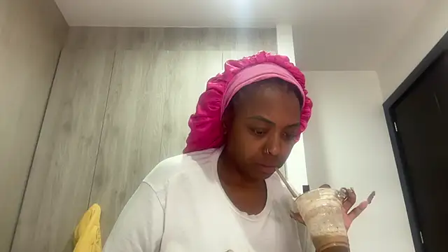 ChocolateCakeQueen online show from March 2026 02:54:01 PM