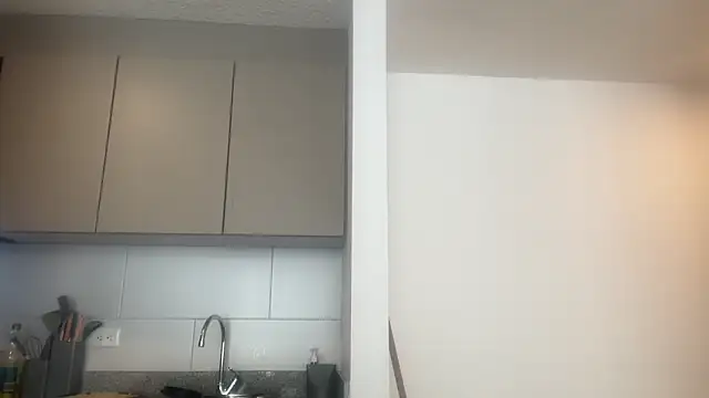 ChocolateCakeQueen online show from December 2025 02:00:02 PM