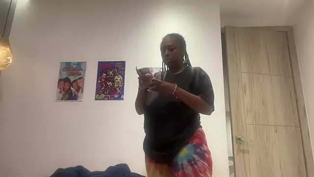 ChocolateCakeQueen online show from June 2026 04:43:02 AM