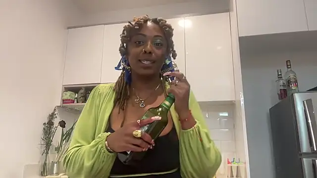 ChocolateCakeQueen online show from March 2025 11:22:01 PM