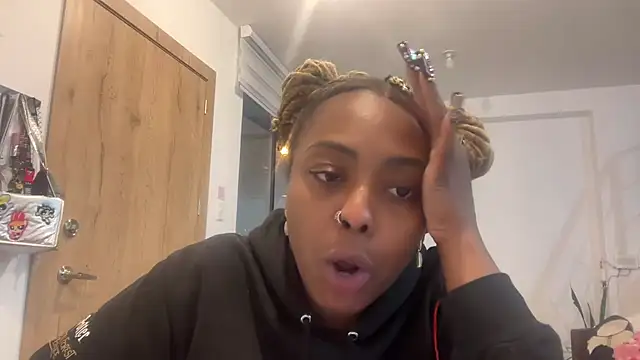 ChocolateCakeQueen online show from October 2025 12:20:01 AM