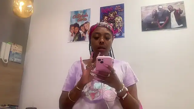 ChocolateCakeQueen online show from June 2026 12:01:02 AM