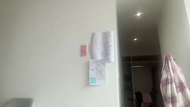 ChocolateCakeQueen online show from June 2026 07:08:01 PM
