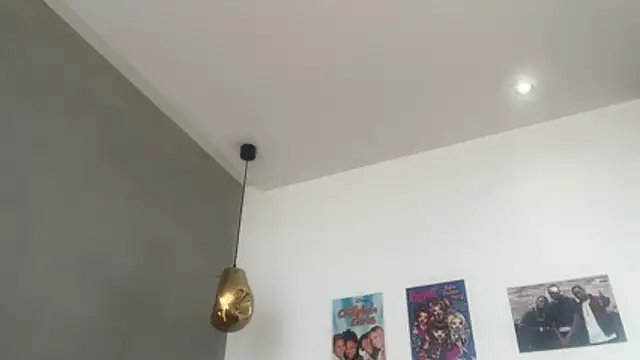 ChocolateCakeQueen online show from May 2026 04:17:01 PM