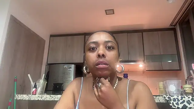 ChocolateCakeQueen online show from February 2026 01:15:01 AM