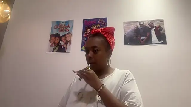 ChocolateCakeQueen online show from June 2026 12:22:02 AM