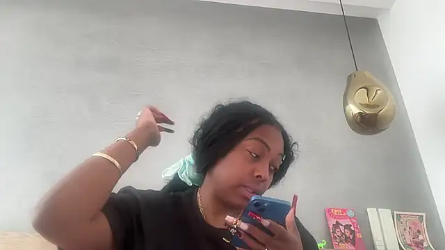 ChocolateCakeQueen online show from April 2026 05:52:01 PM