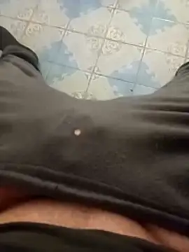 Snapshot of Mattias38 chatting on October 2025 09:25:02 PM Mattias38 online show from October 2025 09:25:02 PM