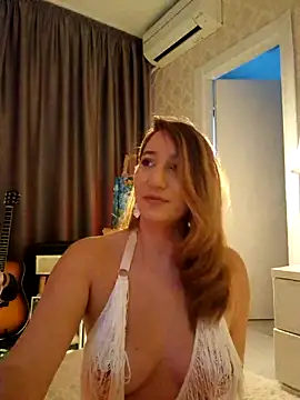 Snapshot of IreneHope chatting on March 2025 03:40:02 PM IreneHope online show from March 2025 03:40:02 PM