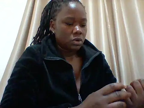 Snapshot of sexy_cutelips chatting on December 2025 05:18:02 PM sexy cutelips online show from December 2025 05:18:02 PM