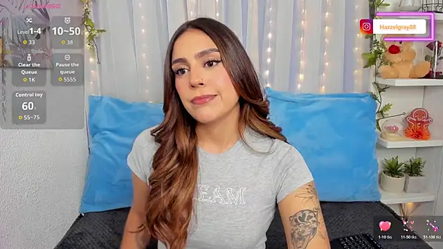 HazzelGray online show from December 2025 01:46:01 PM