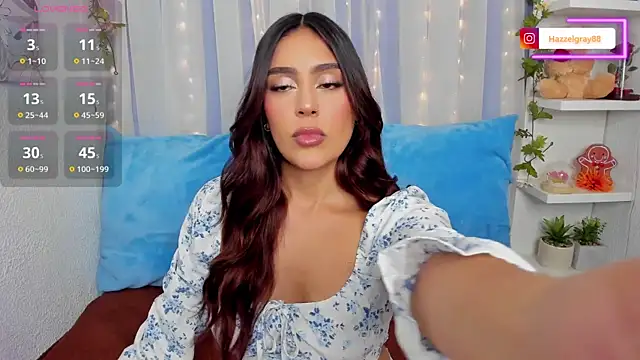HazzelGray online show from October 2025 04:09:01 PM