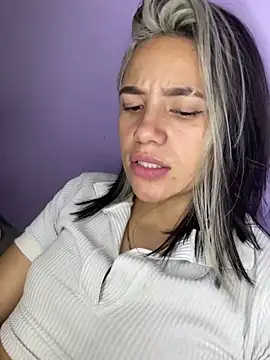hannahb-e online show from March 2025 02:17:01 AM