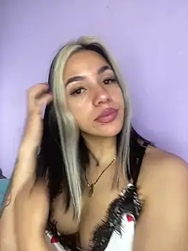 hannahb-e online show from March 2025 05:22:01 PM