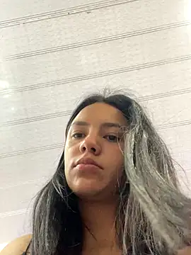 hannahb-e online show from November 2025 04:55:02 PM