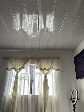 hannahb-e online show from March 2026 01:09:02 PM